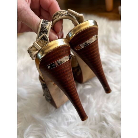 Michael kors heels size 7 animal print gold high heels 4 inch heel with platform - Picture 3 of 6